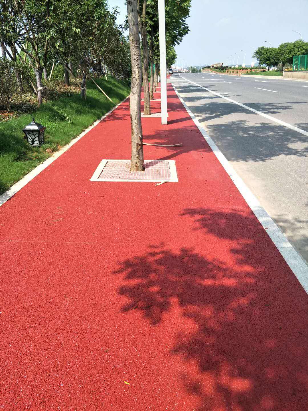 大来透水混凝土应用案例-大来停车场透水混凝土应用案例分享