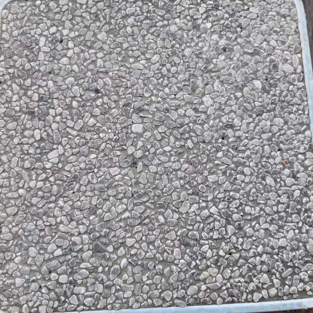 天然石子露骨料地坪-水洗石地坪